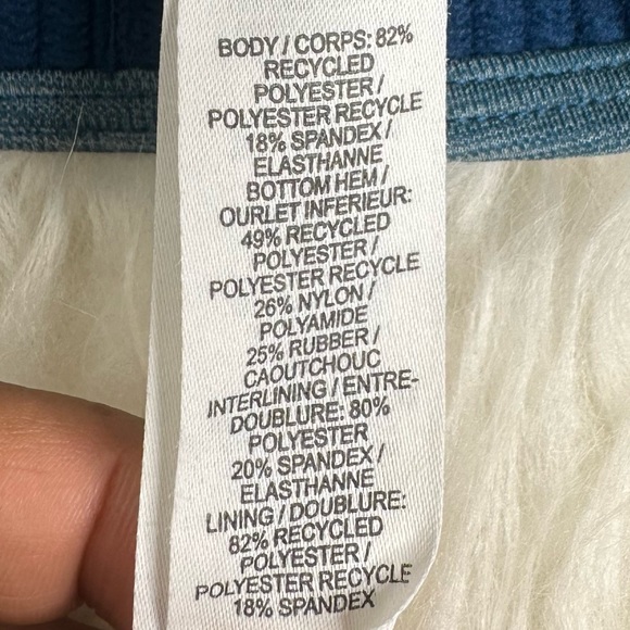 Nike Women’s Training Swoosh Sports Bra Size Medium - Picture 6 of 9